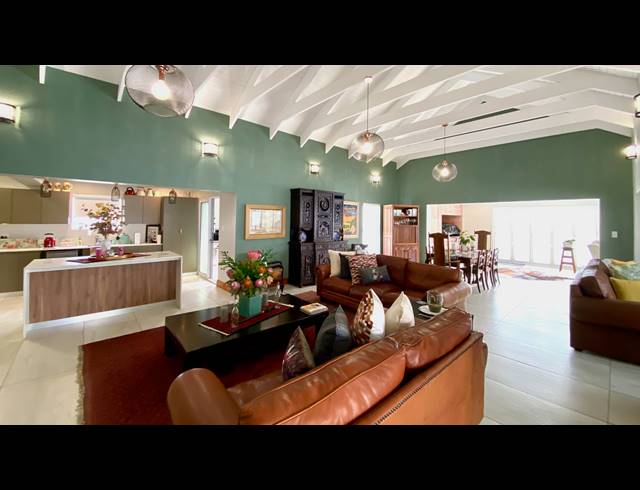 3 BEDROOM FREEHOLD FOR SALE IN PORT OWEN